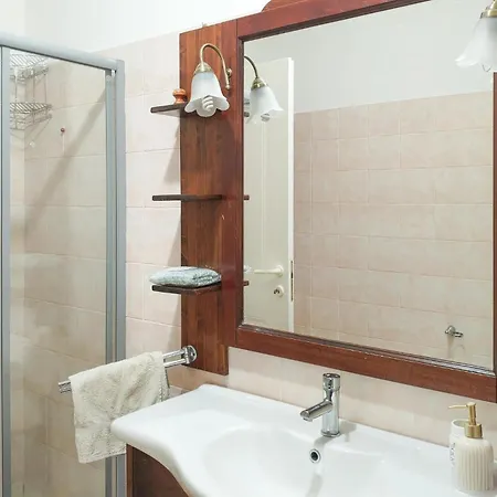 1 Bedroom Pet Friendly In Appartamento San Costanzo